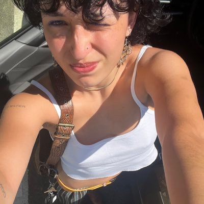 valen_mdo's profile picture. lover of redbull