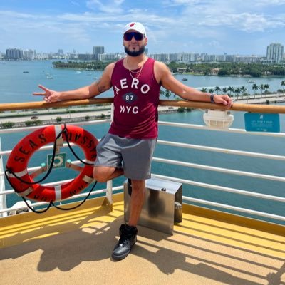 mikeyp1021's profile picture. 