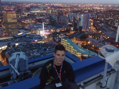 lewis_norton's profile picture. Enjoy playing football and dad jokes