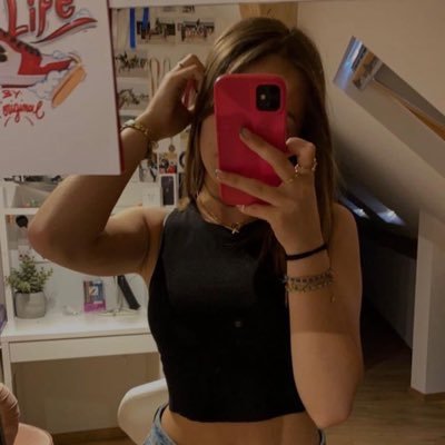 🇮🇹-🇫🇷 tarif en dm | 18 ans | nudeuse