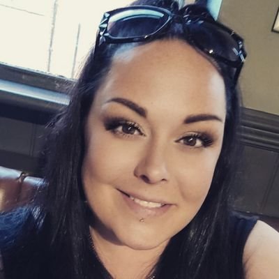 Football mad⚽️
#NUFC 🤍🖤🤍🖤
#bigdanburn 🥰
Crime and murder fanatic 😱
