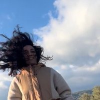 denizanası(@merveozer) 's Twitter Profile Photo