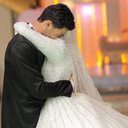 تعجبني الأقدار حين تدور فيأخذ الله حقي دون جهد مني 🖤