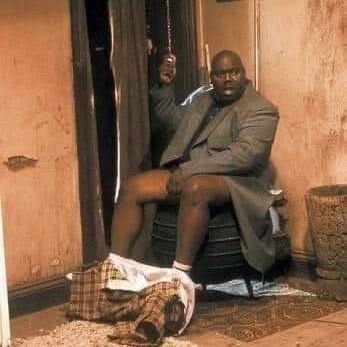 SpholahZweli's profile picture. There's more to sticking your nose to your ass than others' businesses 🖕