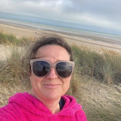 elliecontent's profile picture. 