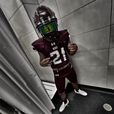 Killeen High '24 | LB | 5'8 190lbs | 4.6 40 | Squat 350lbs | Bench 260lbs | 254-317-6923 Contact Me|