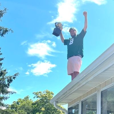 deanmcgowan's profile picture. Here for the jokes, jets/sports and news...