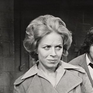 milfsaresosexc's profile picture. named my cat after charlize theron x