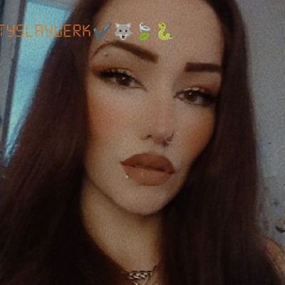 🦄/mum/wife.HP⚡,🎶,💃🏽,☕,♟️,🐍,🚑 fitness,Netflix,chess.AEMT. #EMSLIFEISHELL #ASLU. HOGWARTS ALUMN: SLYTHERIN.
snapchat: zvgzwang