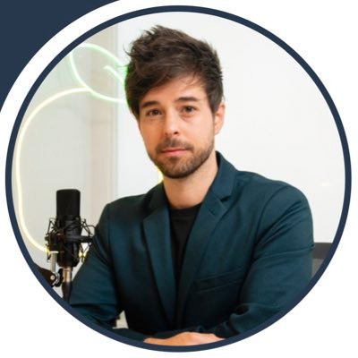 Conferenciante | Asesor de comunicación | Doctor en Educación | 1 Millón de seguidores en Redes (apenas uso Twitter) 📩Santiagoamador@nativetalents.es