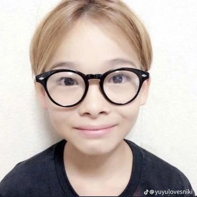 °°•°°°hwoo's 15
she/her
~~aramllgm.~~
💭#엔하이펜 -| | all day thinker of ENHYPEN||