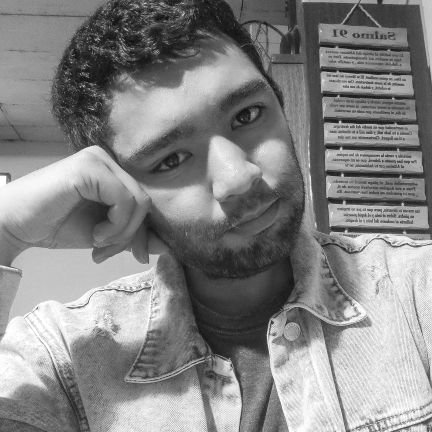 30 | Huge resident evil fan. | Me encanta ver correr autitos F1🏎️🏁. | CS55 🌶️