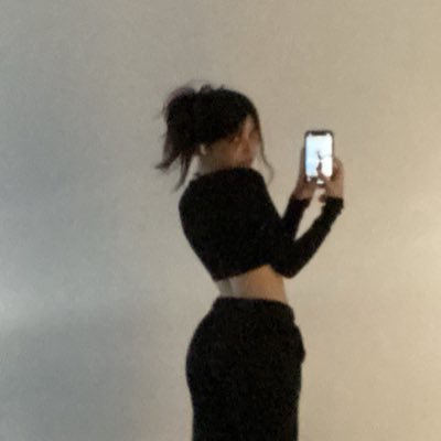 lyznhx's profile picture. ig: lyza_galetti 04/08/2021💫