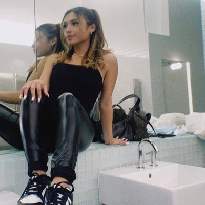 VivianaAylanixo's profile picture. Mommy to Maximiliano Liam 🩵