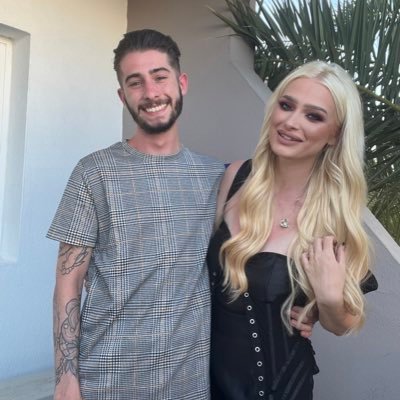 ryaanhaarriss's profile picture. J🖤