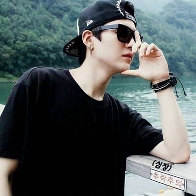 sugastarks's profile picture. 27 || BORA || MARVEL || JJK || GENSHIN