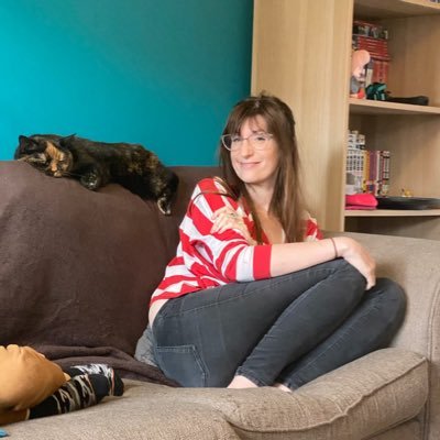 Cat and sarcasm enthusiast. @beated Ambassador, talks a lot about eating disorders. Human rubber band. Opinions my own etc.