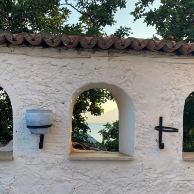 nopenyahk's profile picture. Human being..