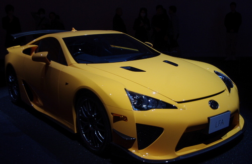 MyBossMyR's profile picture. スカイラインGT-Rは日産GT-Rではない。スカイラインGT-Rは永遠に不滅だー!!!!　と叫んでしまうほどのスカG好きでもありBNR34オーナーです。日産,NISMOが大好き^^最近American Deluxe Strat® Ash,Aged Cherry Sunburstが欲しい!!