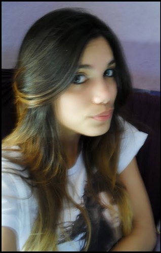 ♥..Cânceria, Inteligente, Teimosa, Carinhosa, Simpática e de bem com a vida,...♥