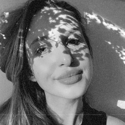 KamelaIzabela's profile picture. 🌑