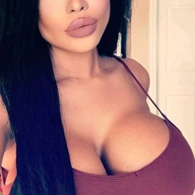 TOP 0.8% ✨ Your Busty Girl Next Door | British Latina 🇬🇧 | Model And Cosplayer 😈