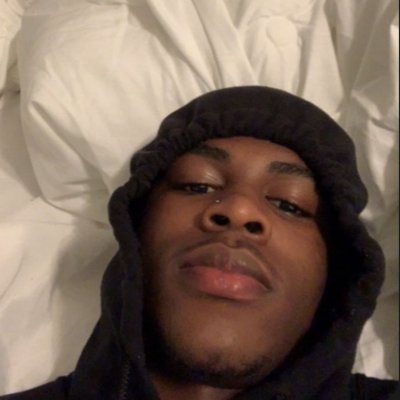 marolencio's profile picture. 18+