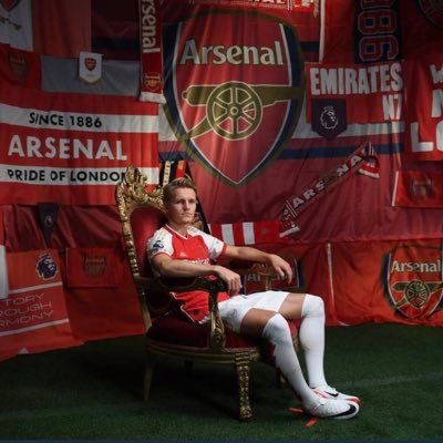 London is Red ❤️🤍#Arsenal.   21 years old