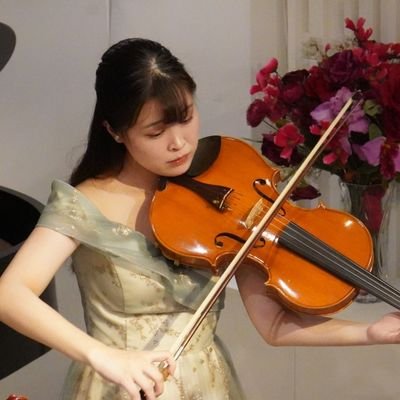 よしだあいです🎀 長崎県産 桐朋学園大学F年/ violin&viola 二刀流🎻/頑張ります🐥💪