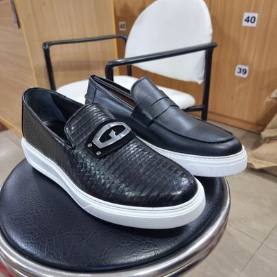 exboydumex's profile picture. shopping and retailing
#originalitalianshoes 
#moreschi 
#mauri 
#bertozzi 
#valentino 
#arabianperfumes #arabianbodysprays 
holla@ me 07039863277