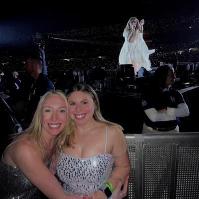 dani_wilk's profile picture. philly/LA