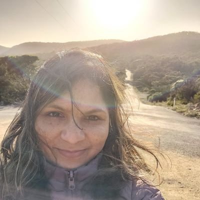 ShibaniJagdev's profile picture. A seeker curiously piecing together a fabric that is close to my roots, culture and Life. something that sustains, unlocks &  completes me with 🕉.