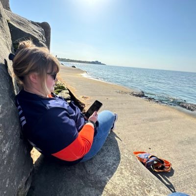 Ravenclaw4tw's profile picture. Fan of WVU, Detroit Tigers, and Charleston Dirty Birds. With a familial obligation to cheers for the Cincinnati Reds.