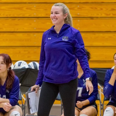 Porter Ridge High School ☠️ Business Teacher, Varsity Volleyball Head Coach 🏐 Football staff 🏈 & that girl with the drone heather.welch@ucps.k12.nc.us