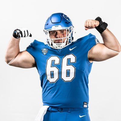 @UBfootball | #66