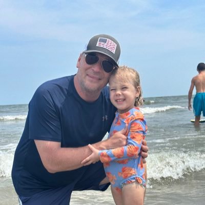 American business owner, proud parent of 5 amazing kids and husband to an amazing woman!
Trump2024!! MAGA!!