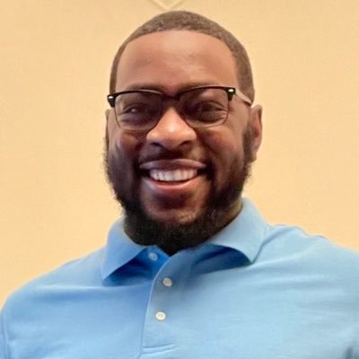 Social Studies Teacher 👨🏾‍🏫 | Head Coach of Cherryville High School Boys Basketball 🏀 | TESU & UNCC Alumni 🔨 | Go Heels 🐏 | IG:_agriggs