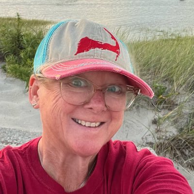 KuzTaylor's profile picture. | Baseball Mom | Endicott College Mom and a Fanilow | @Humana