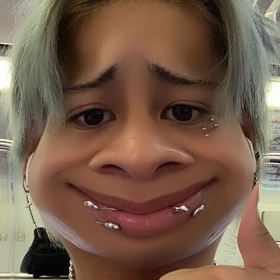 llxll_xxx's profile picture. 