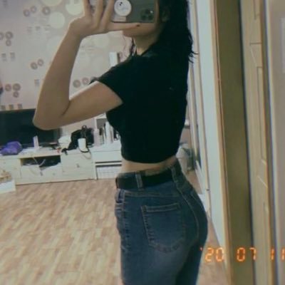 ThanhHuyen31384's profile picture. Dâng vợ cho bull địt, Thích được sỉ nhục chửi rủa , Thích được quỳ lạy bull tôn thờ cặc bull !