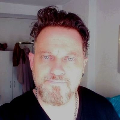 Obla37711960's profile picture. La no autorizada ...