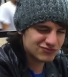 ''Me afastei, mas não esqueci.'' Since:08/09/2010
@renanaugusto Seguiu : 03/12/2010 numero do follow 634