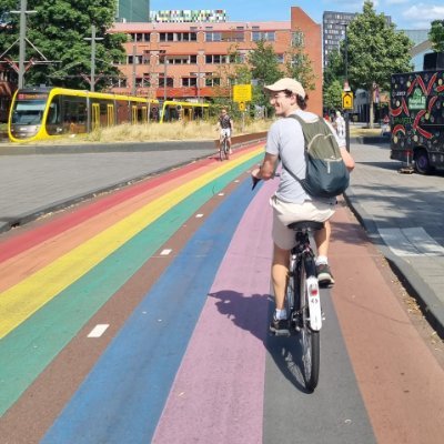 Loves to complain about bad bike lanes and shitty roads