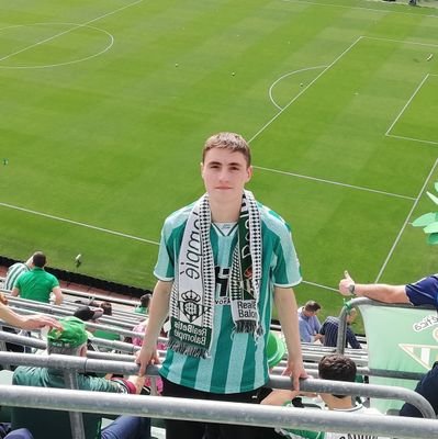 No esperes al fin de semana para ser feliz, se feliz todos los días de la semana!!!
⚽⚽💯💯