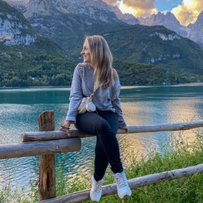 kateV1ola's profile picture. 