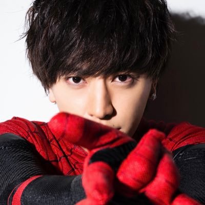 親愛なる隣人。YouTuber🕷🕸️起業家🔥SNS総フォロワー数2,000万人以上。374日でYouTubeチャンネル登録者数1,000万人到達で日本最速記録達成。Instagram📷:https://t.co/Q5S9aIFpEK お仕事の依頼✉️:info@the-vambi.com