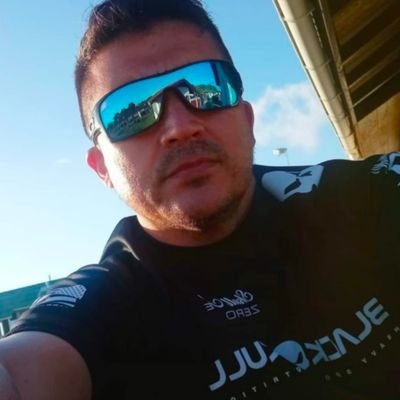 Born 1974 Cincuentón.
Nunca olvides tus raíces !
Maiden my religion🎸🎸🎶
Memento Morí ✝️