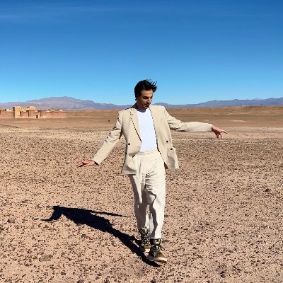 OliverLordMusic's profile picture. 🇧🇪 Singer living in London. Second Album and First Book in the making.