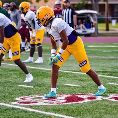 Edna Karr 24 Wr |5’10 150lbs|