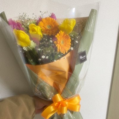 村山彩希 High school Teacher (English) 自らも志高き英語学習者でありたい✨ 英単語、英文解釈、長文読解が大好き 大学4年の時にTOEIC 900 指導目標: 文章を深く読み解くことができる学習者を育て上げる💪 思考力UP！